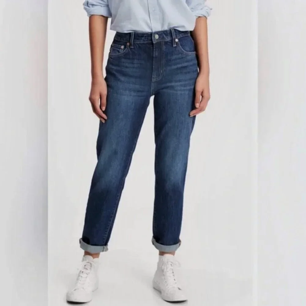 GAP Jean- Universal Slim Boyfriend Womens Size 6/28R Dark Wash Denim High-Rise